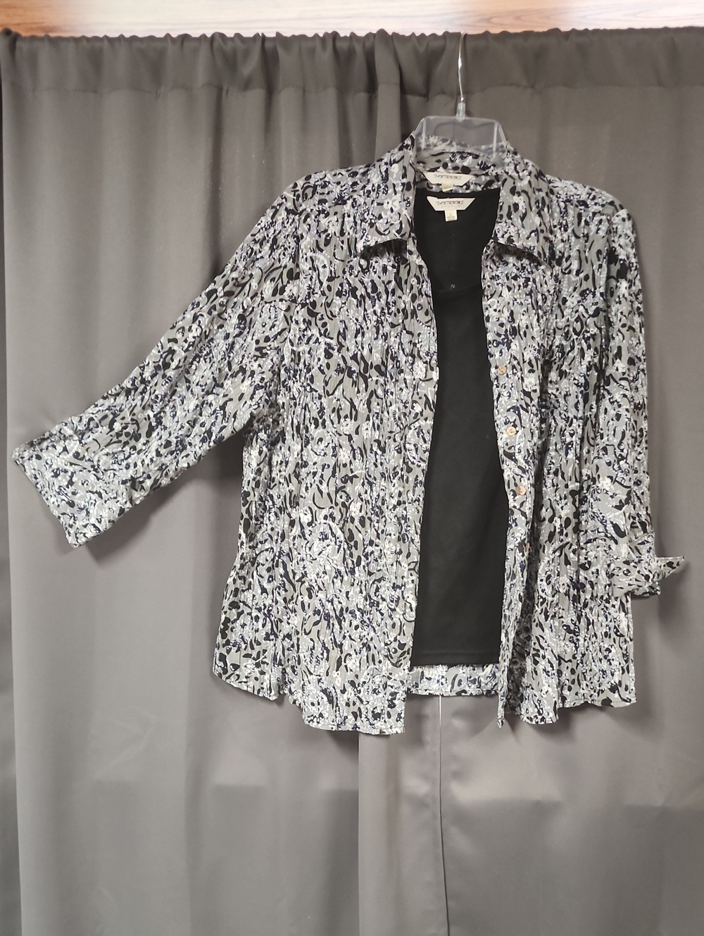 Tantrums Black and White Abstract-Print Button-Front Shirt